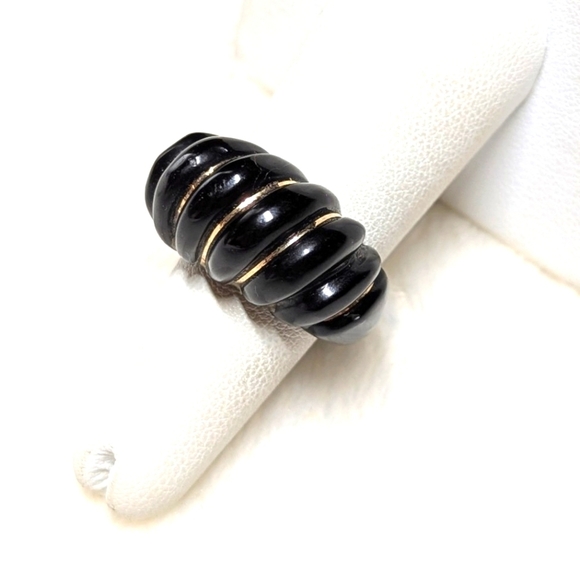 Vintage Rare Women's 70s Black Onyx Dome Ring and 14k Gold Thread - Picture 7 of 9